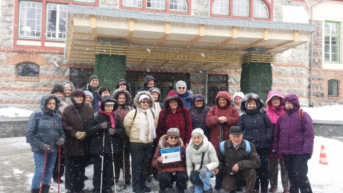 201703151303540.pred-hotelom-kempinsky-na-strbskom-plese