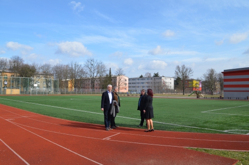 201704051421000.skol-dvor